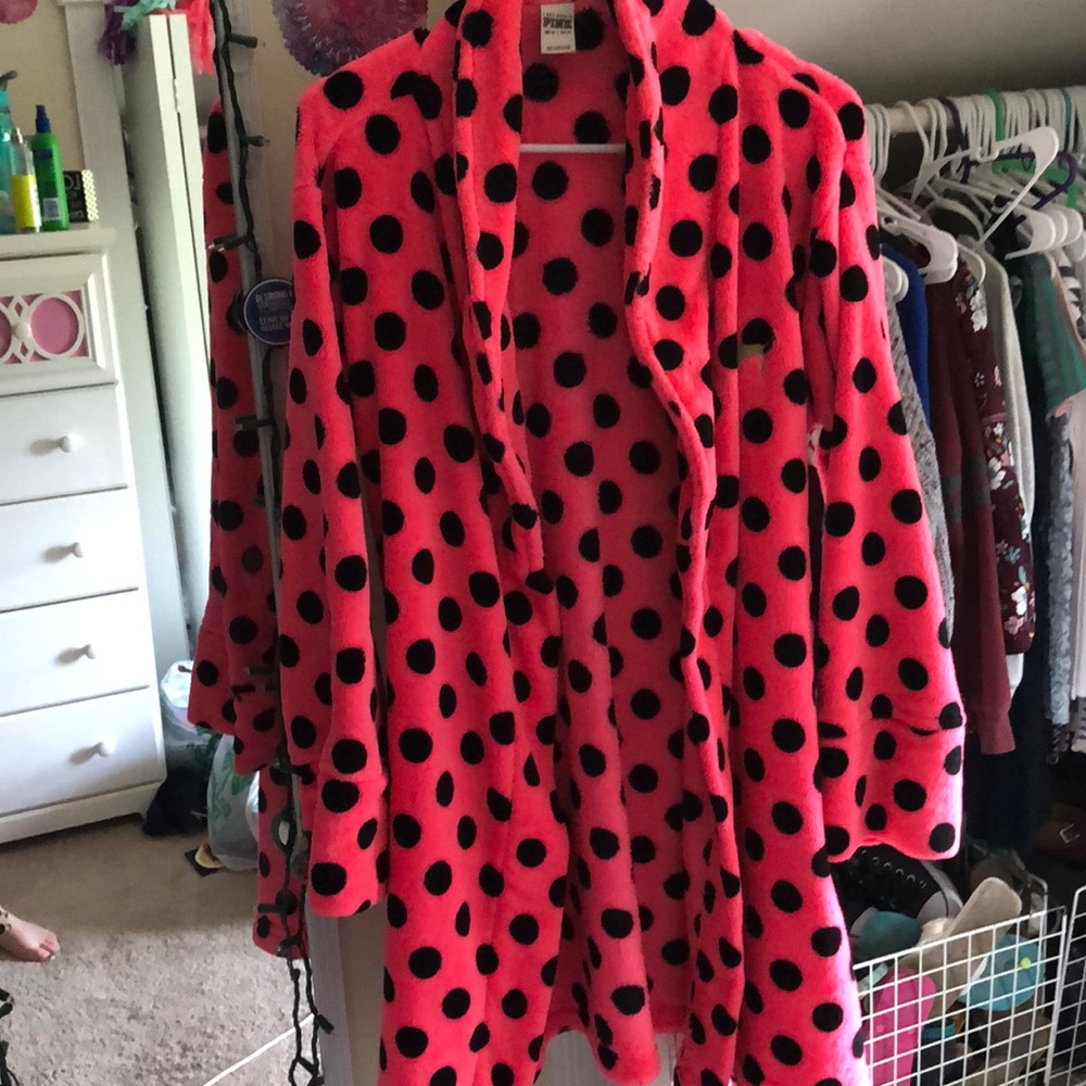 PINK VS robe -pls buy!